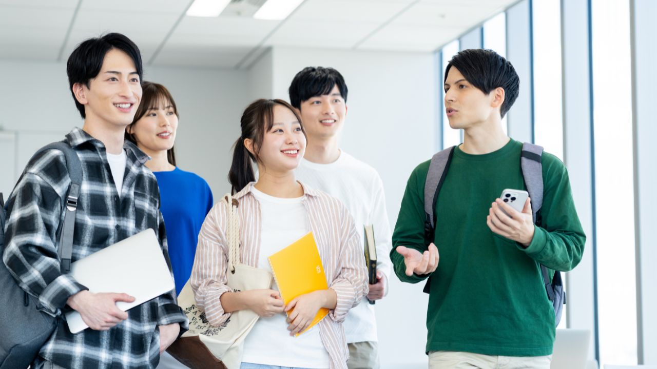 合宿免許のグループ割ってどう使う？ 適用条件や割引額、対象教習所を一挙公開