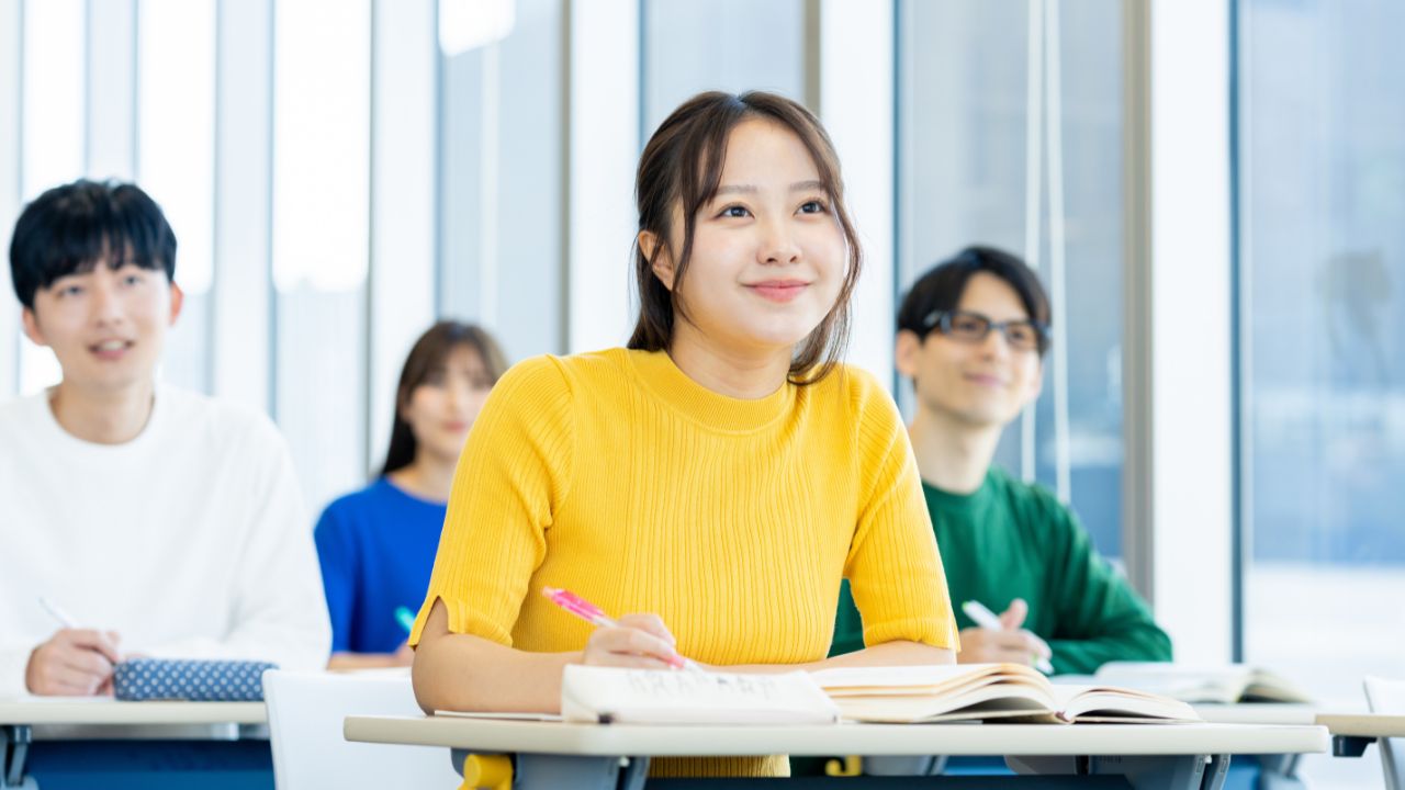 合宿免許で学科免除は可能？ 適用条件と対象外でも一発合格を目指す攻略法