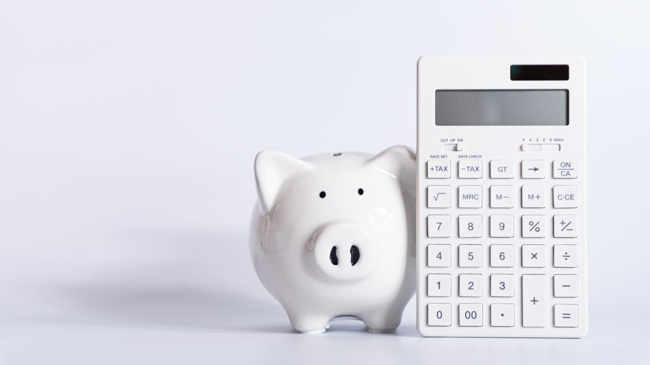 AT車とMT車の料金差はいくら？ 3月の平均相場比較